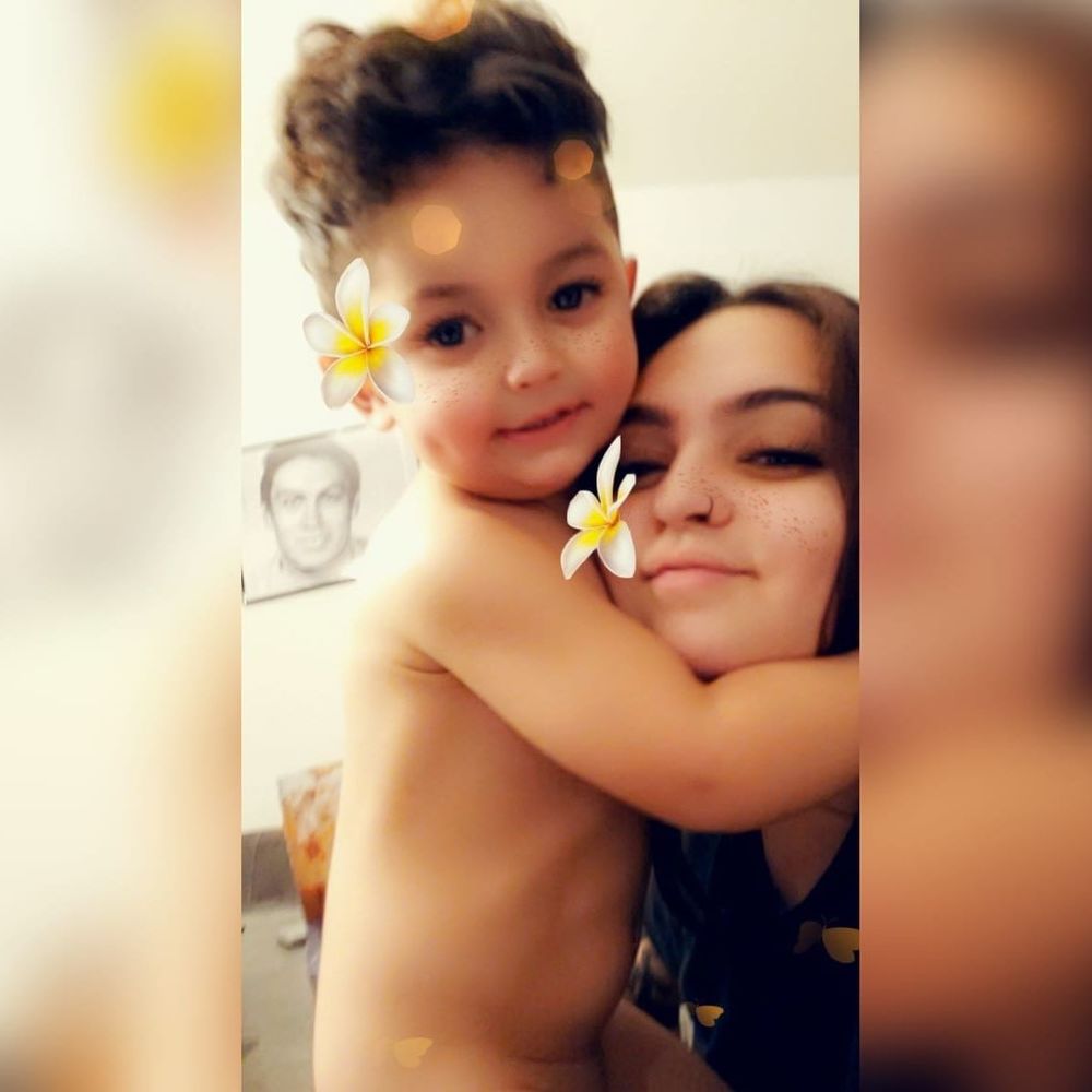 Meet your Posher, Mia